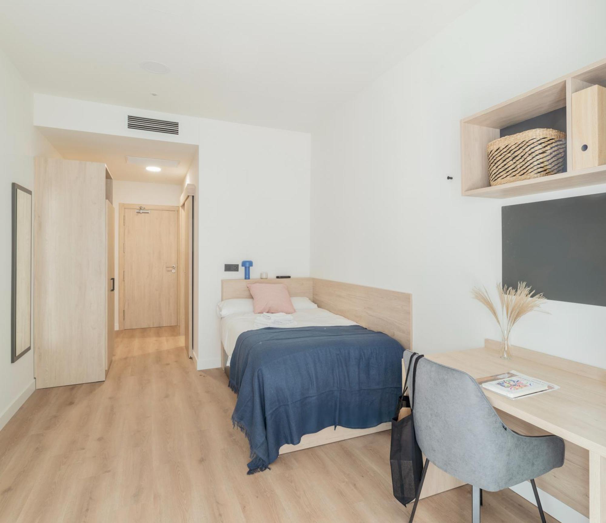 Habitación Individual con baño privado